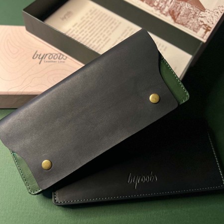 Eternal Root Wallet - Green...